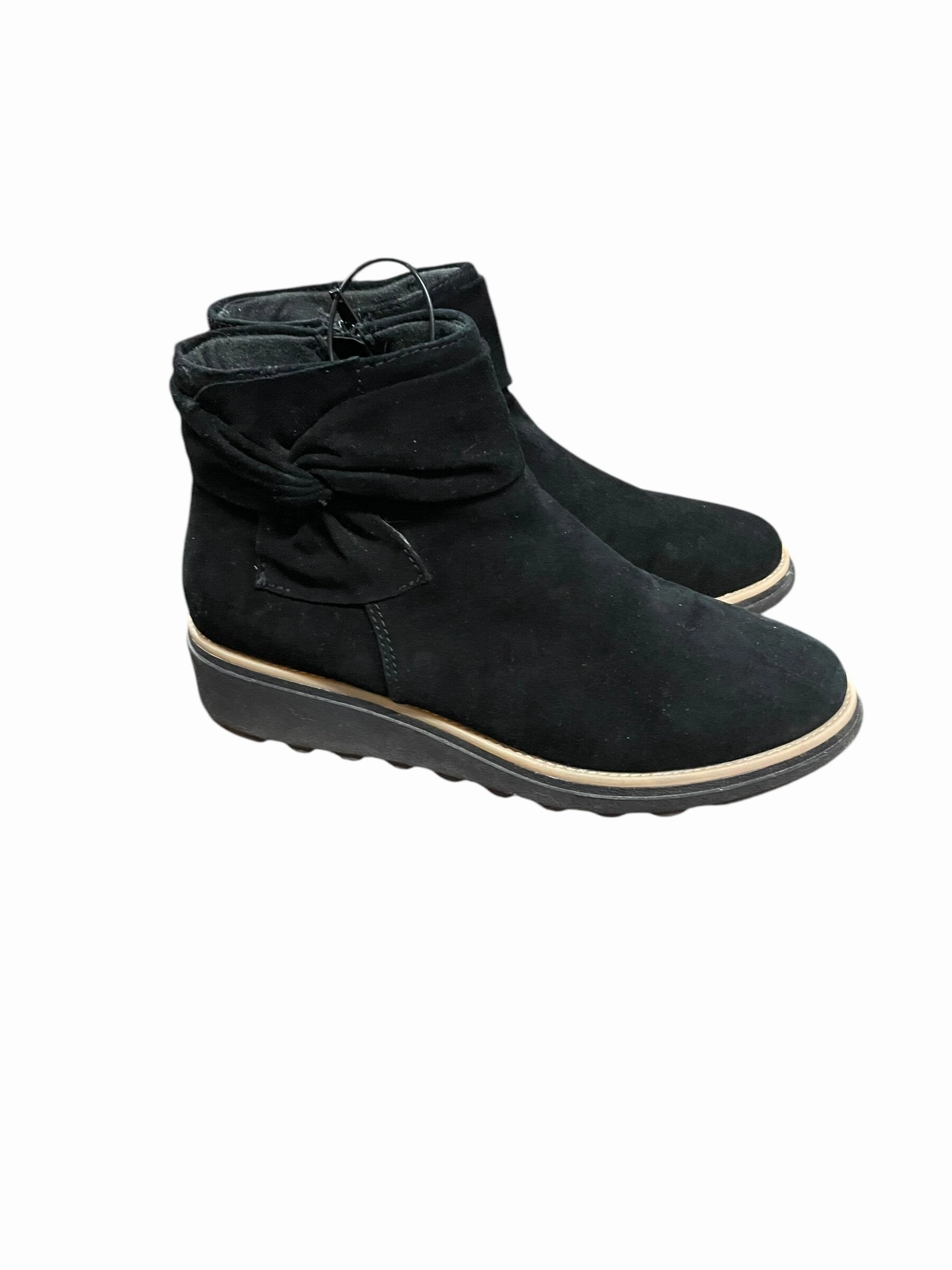 Boots Ankle Flats By Clarks  Size: 6.5