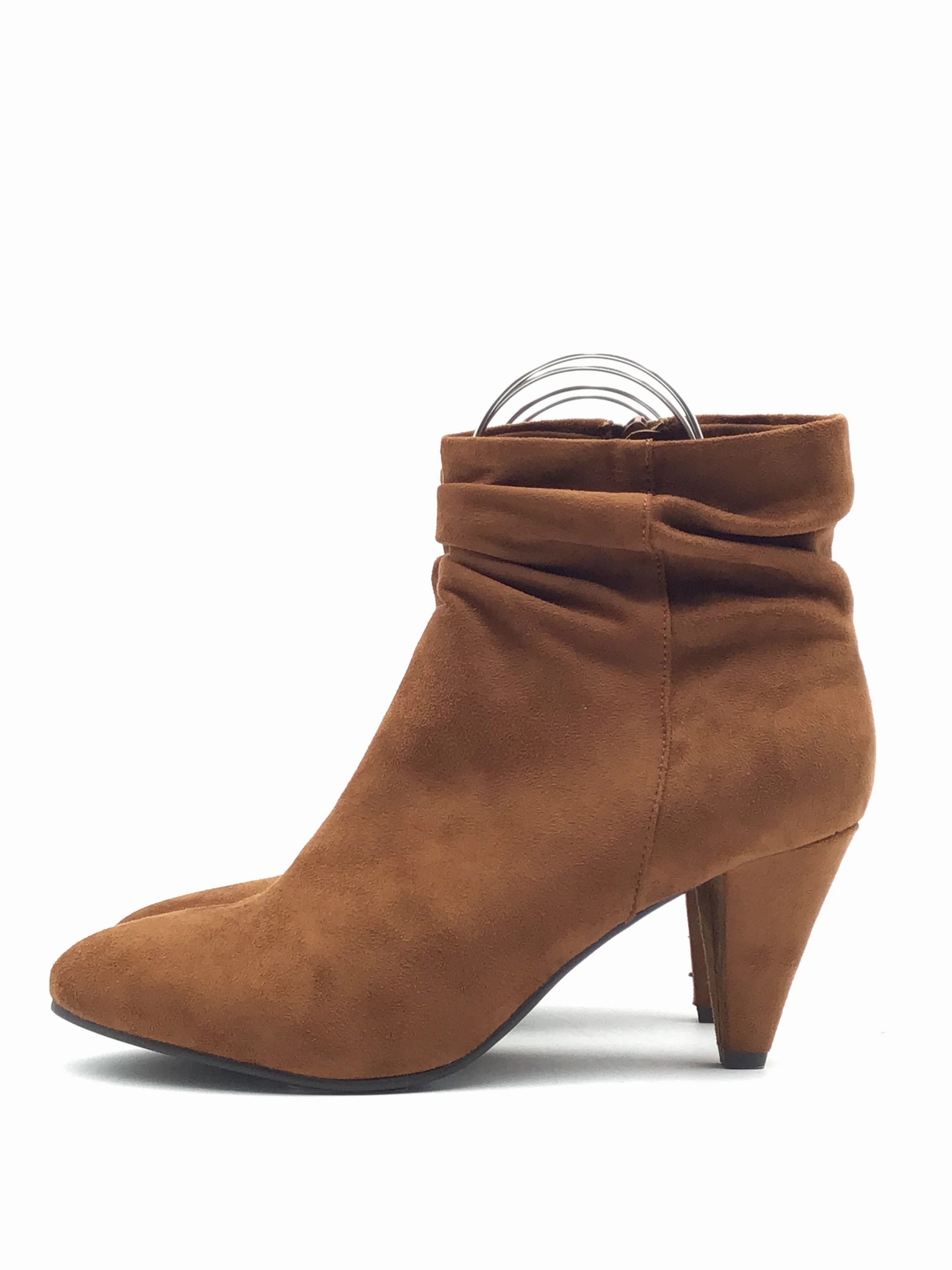 Boots Ankle Heels By Cl By Chinese Laundry In Brown, Size: 10