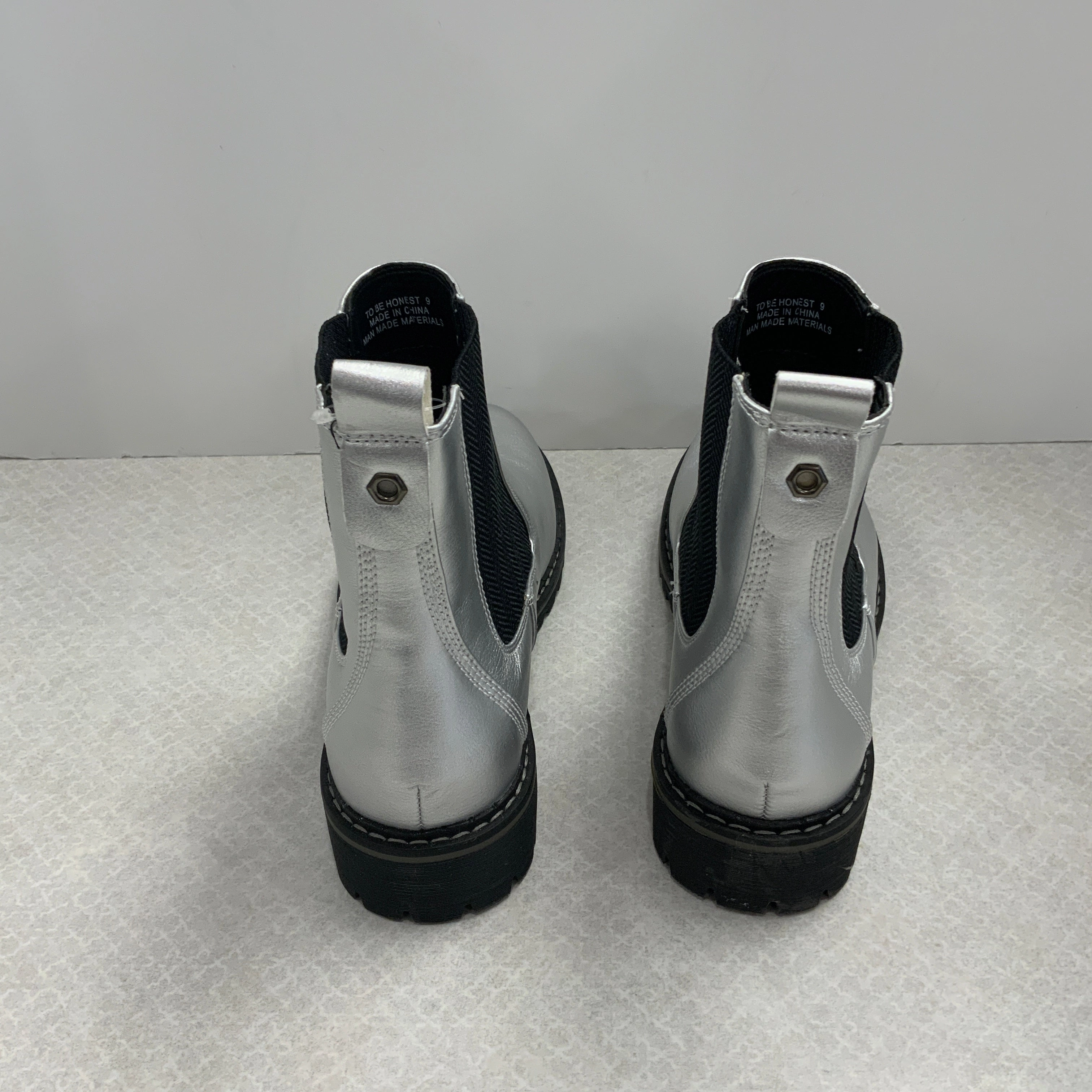 Boots Combat By Corkys In Silver, Size: 9