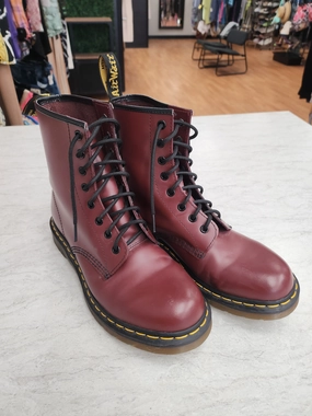 Boots Combat By Dr Martens In Maroon, Size: 9