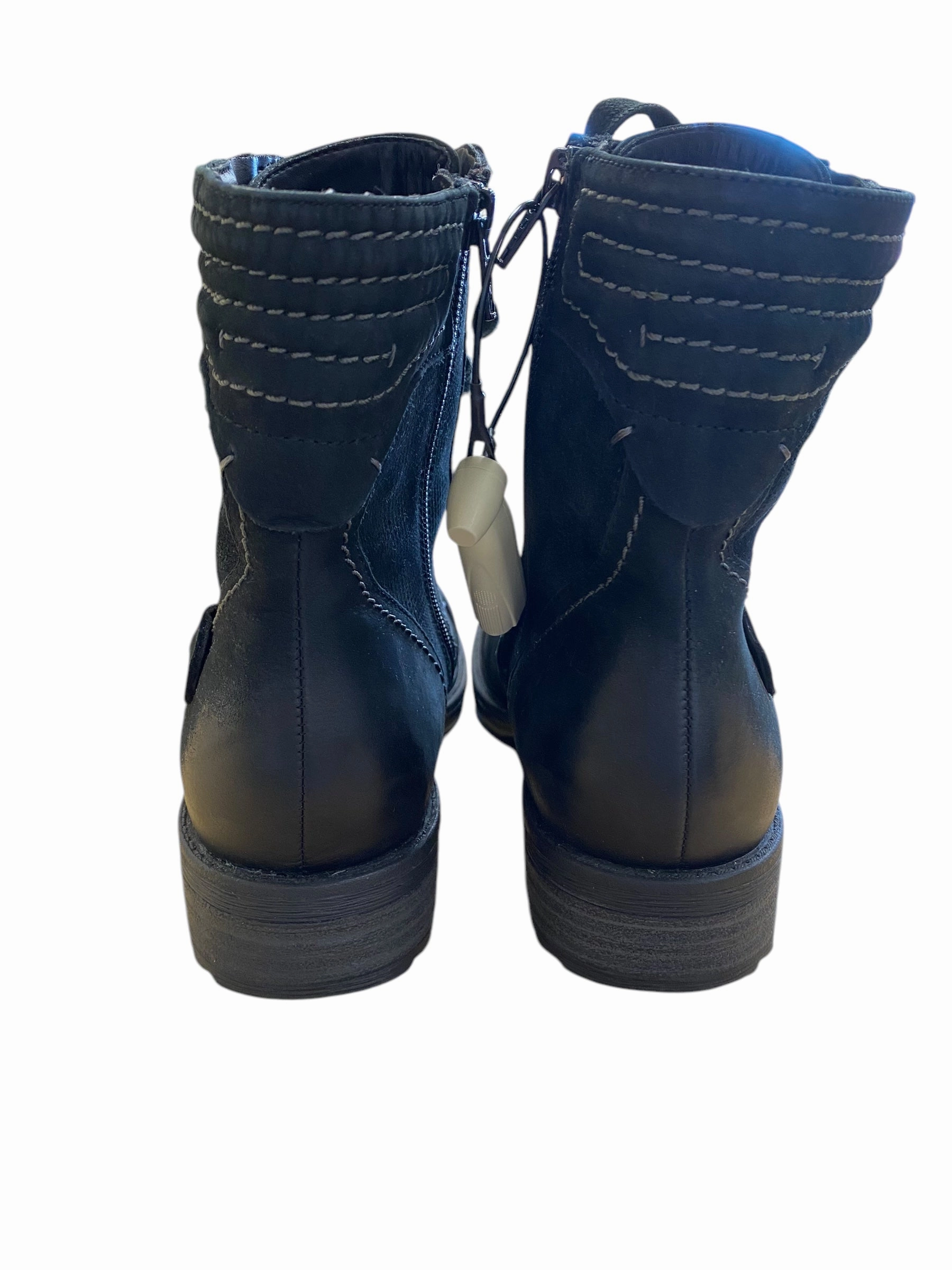 Boots Combat By Earth In Black, Size: 8