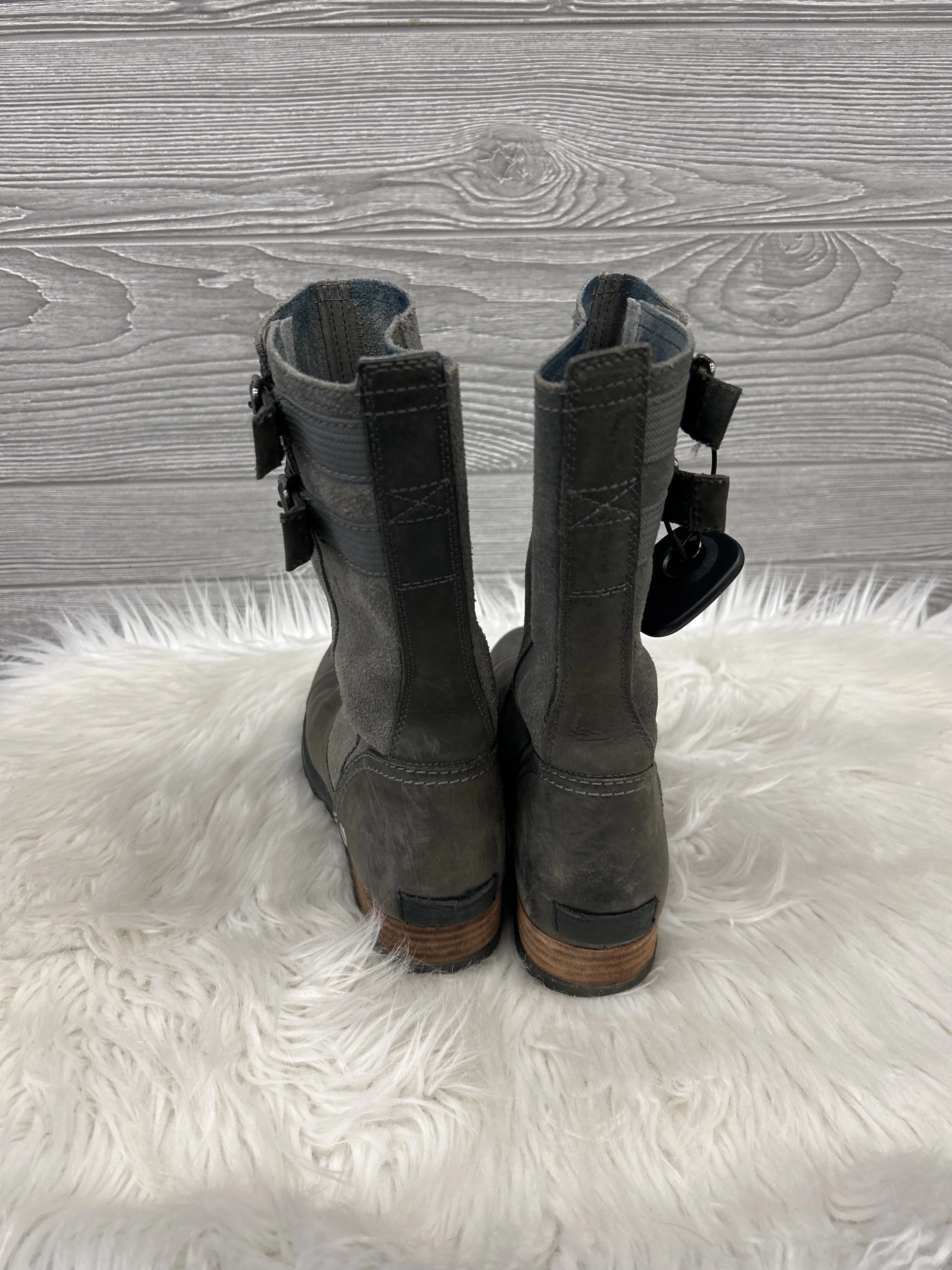 Boots Mid-calf Flats By Sorel  Size: 8.5
