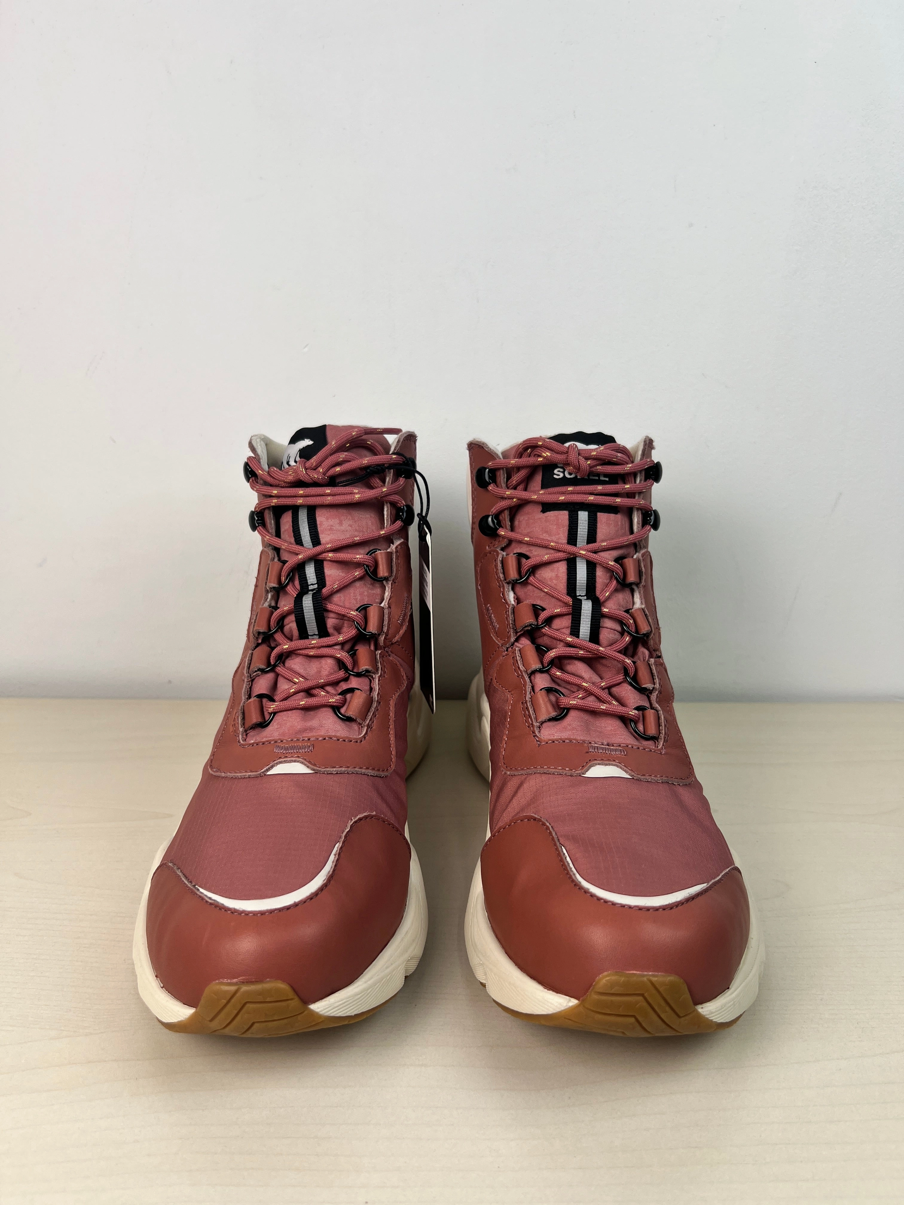 Boots Snow By Sorel In Pink, Size: 11