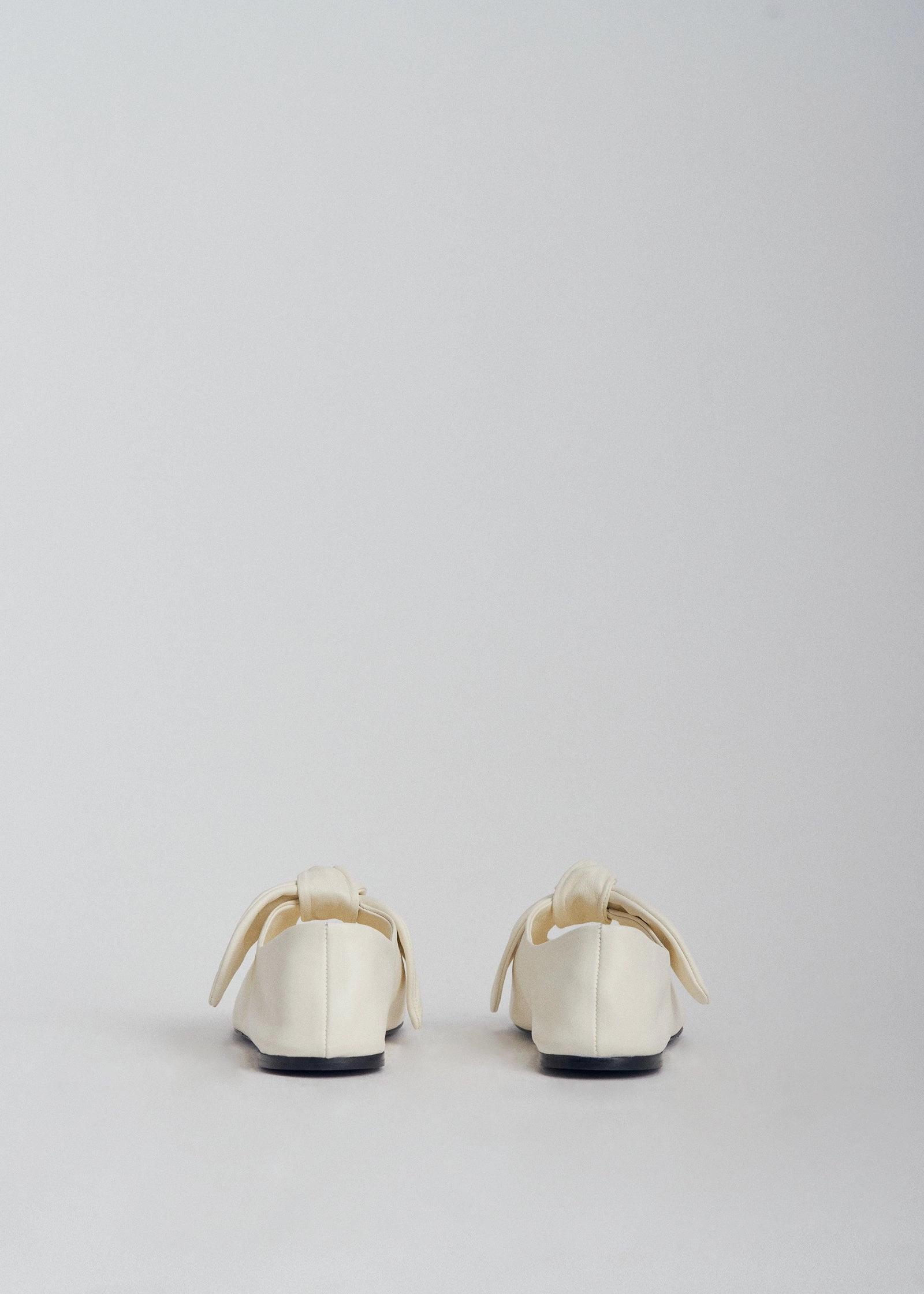 Bow Flat in Nappa Leather - Ivory