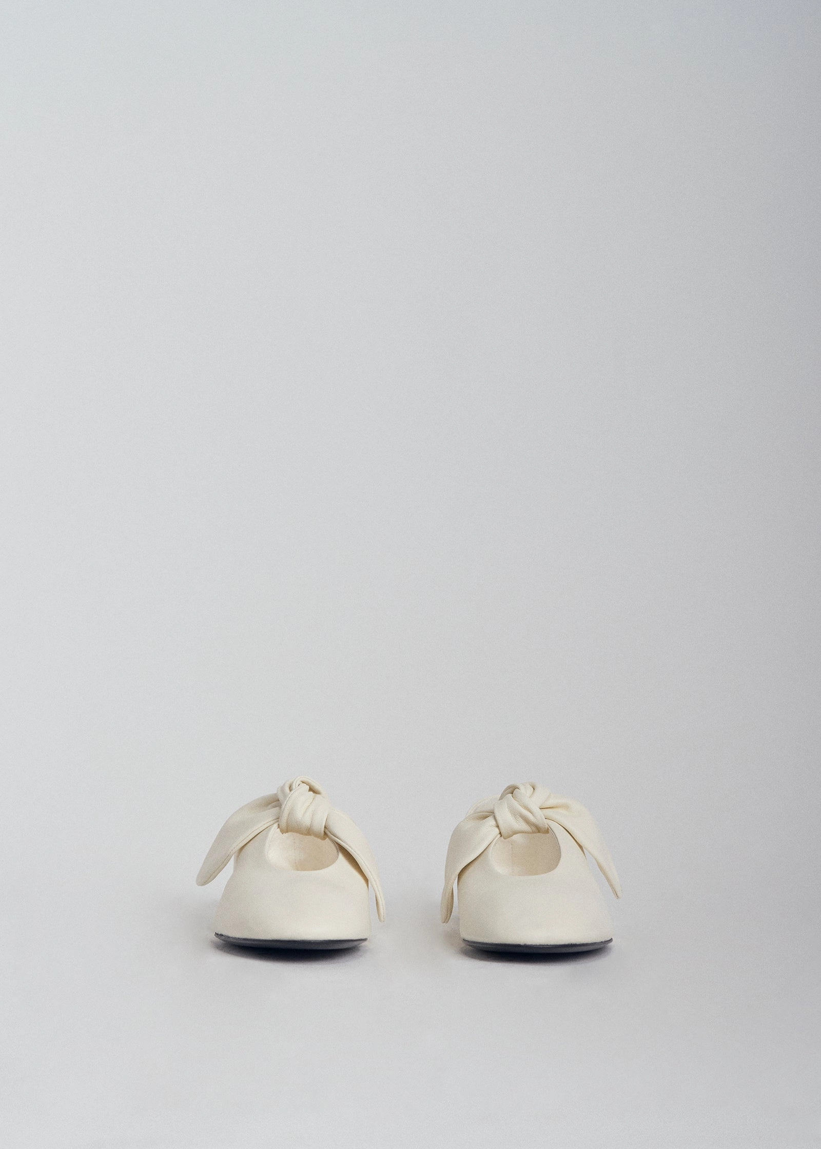 Bow Flat in Nappa Leather - Ivory