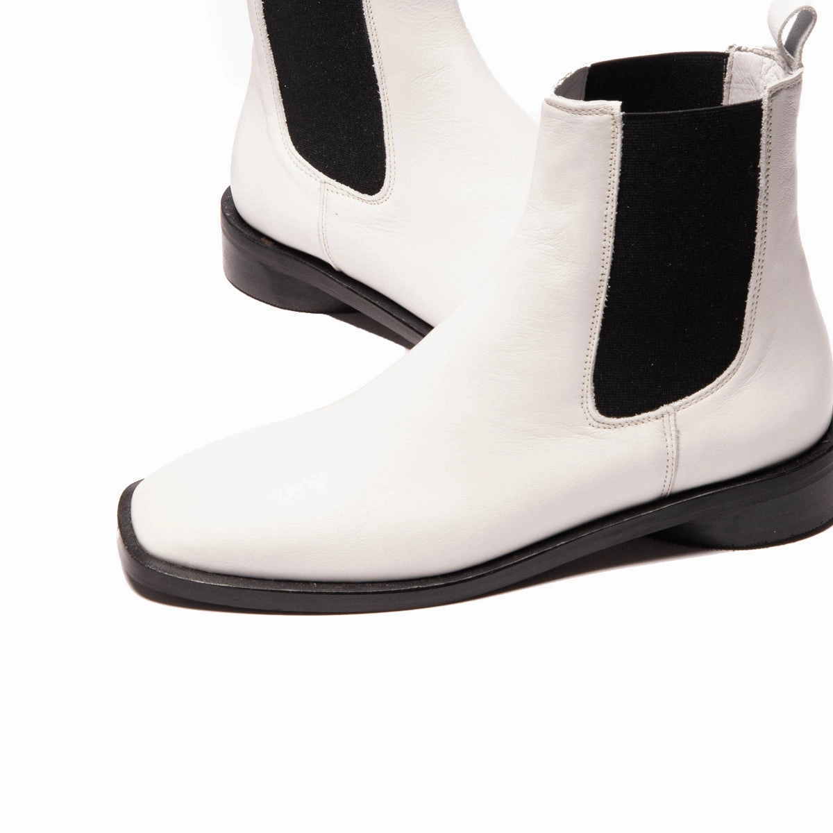 Durham White Leather