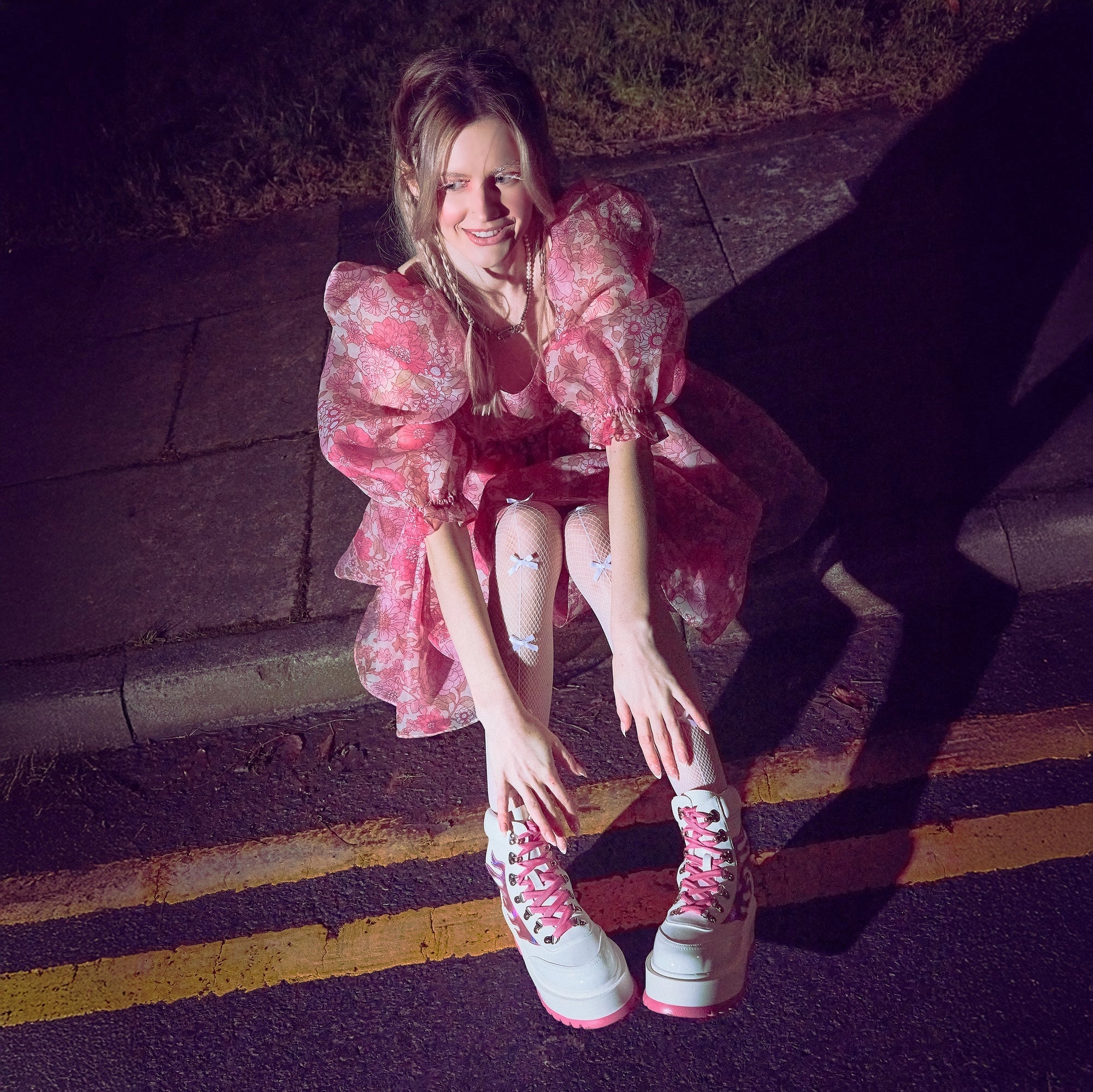 Kawaii Helios Hologram Flame Boots - Pink