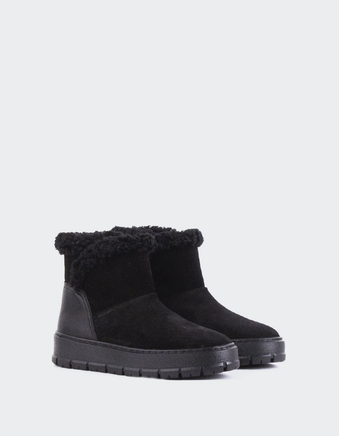 Primord Black Suede