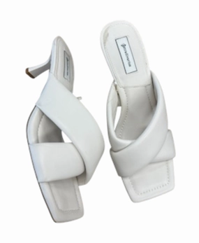 Shoes Heels Kitten By Clothes Mentor In White, Size: 6.5