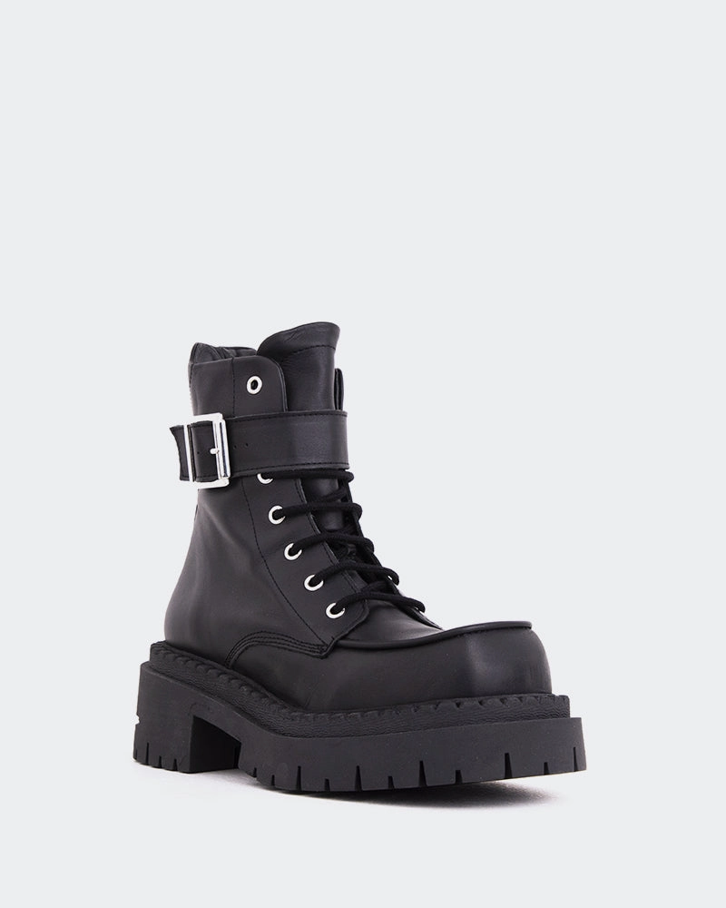 Tanny Black Leather