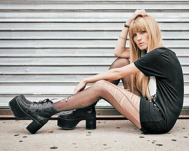 TUK-A8663L Distressed Ankle Nosebleed Boots