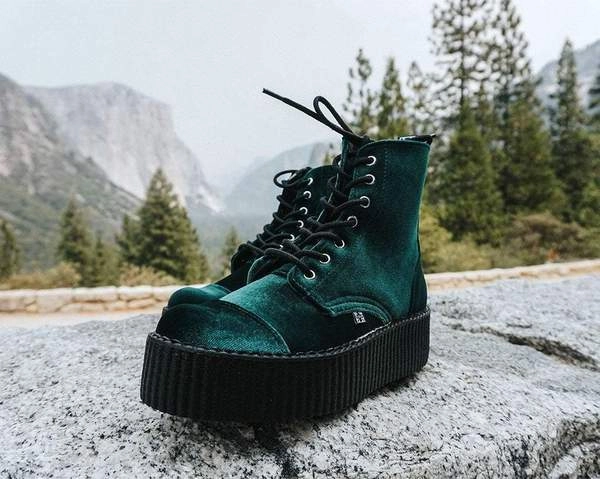 TUK V9759L Green Velvet 7-Eye Viva Mondo Boot