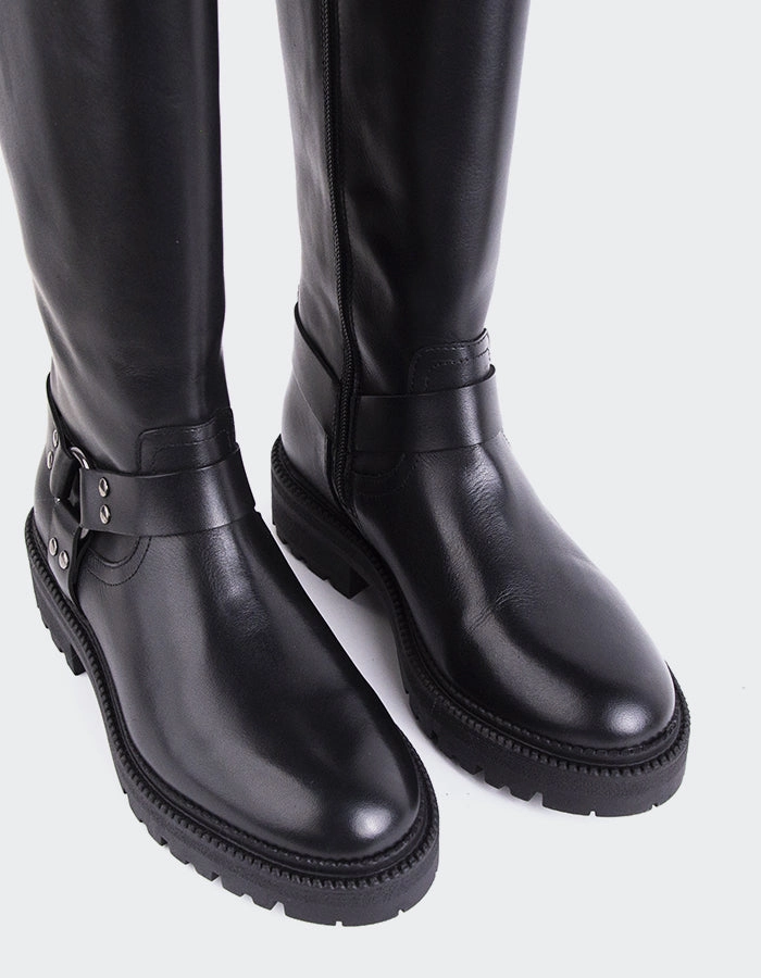 Turvol Black Leather