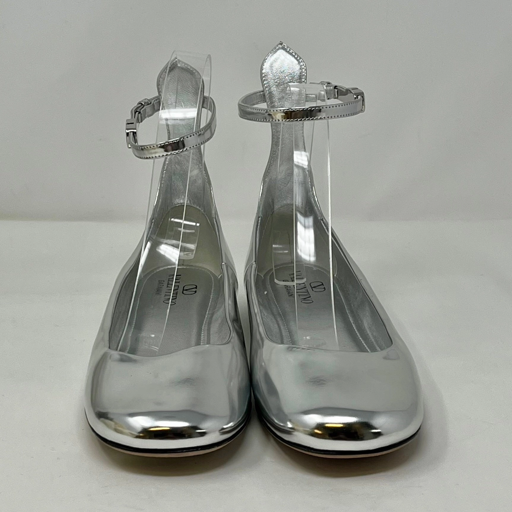 Valentino Flats