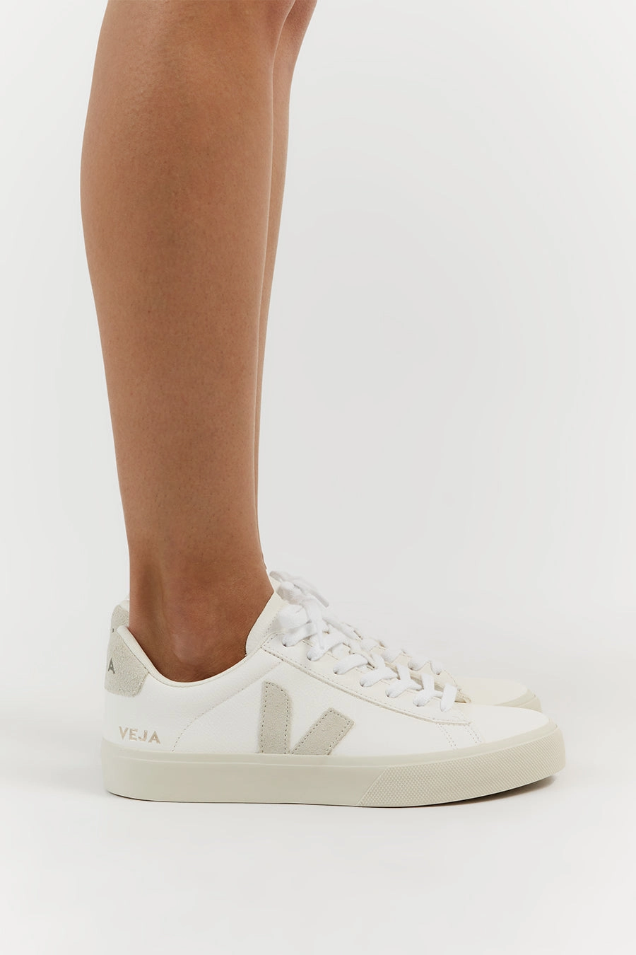 VEJA CAMPO EXTRA WHITE NATURAL